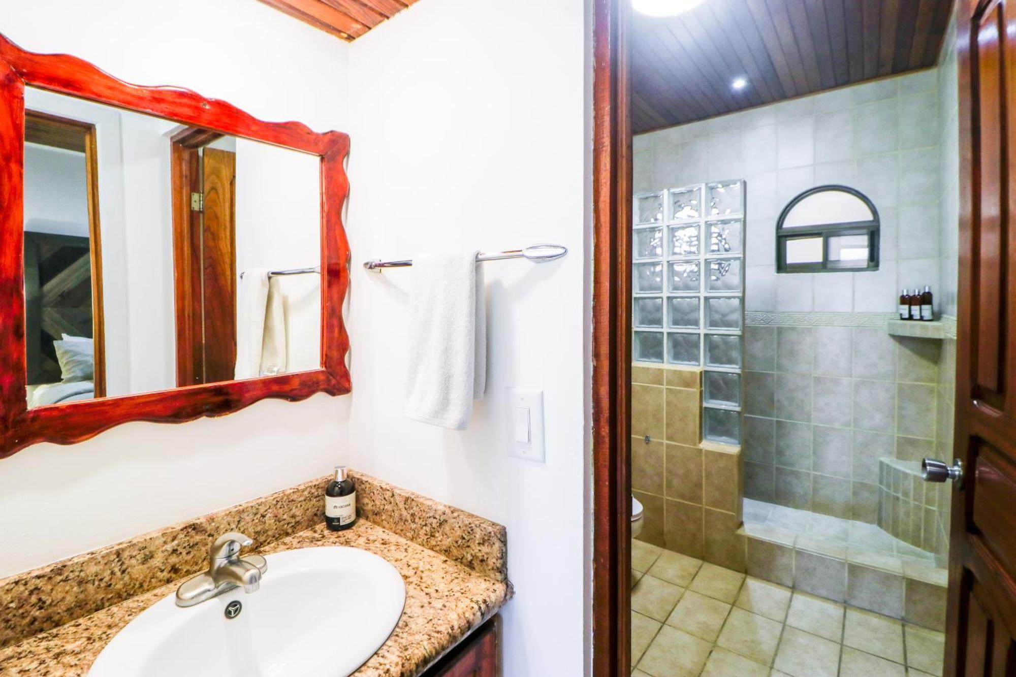 Flamingo Marina Resort Pacific North Coast Стая снимка